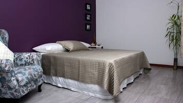 Suíte, vista para a montanha | Ferros/tábuas de passar roupa, camas extras/dobráveis (sobretaxa)