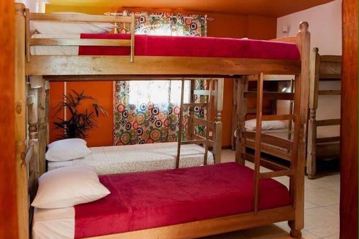 共用宿舍, 僅限女士, 私人浴室 (6 beds) | 熨斗/熨衫板、摺床/加床 (收費)、免費 Wi-Fi