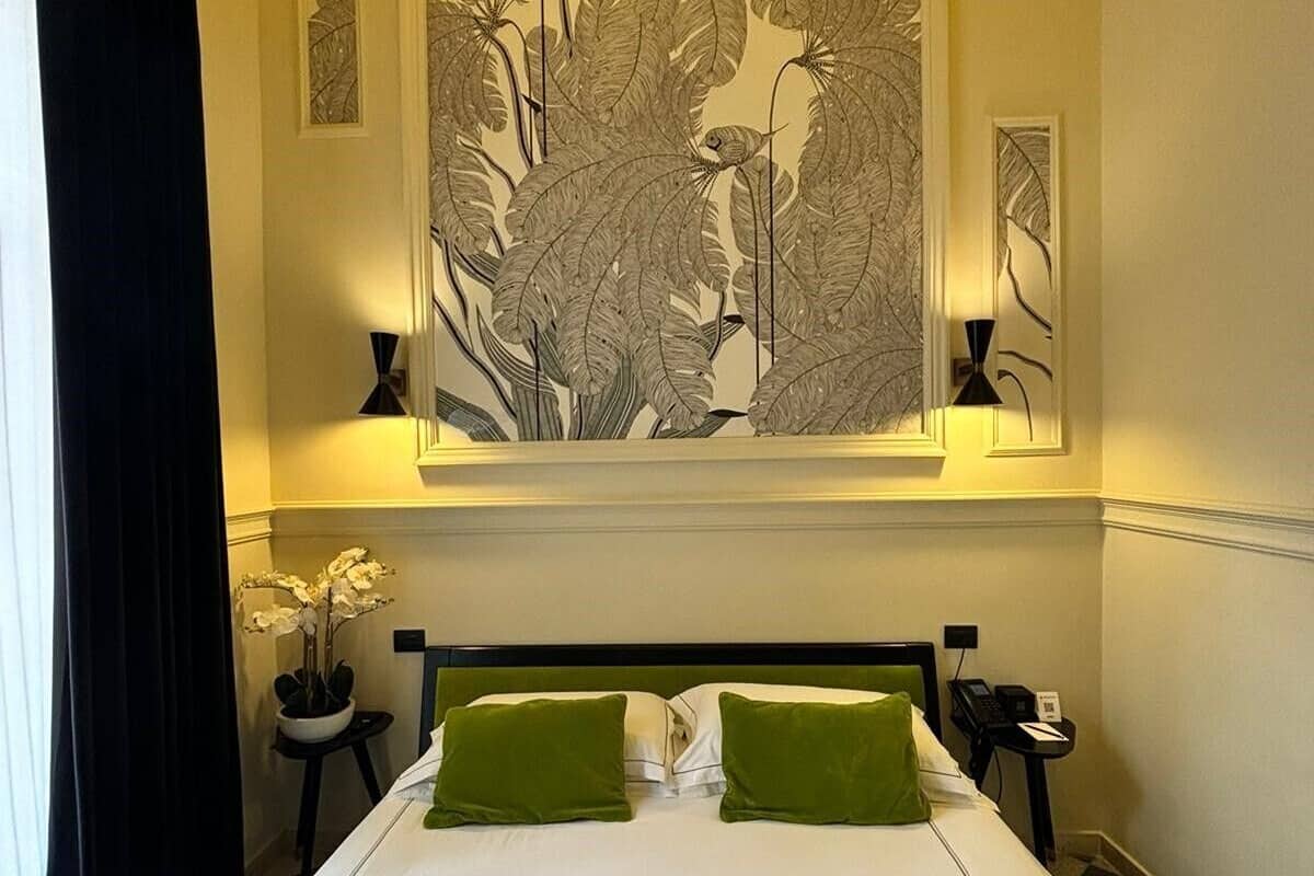 Executive Suite | 2 bedrooms, premium bedding, minibar, in-room safe