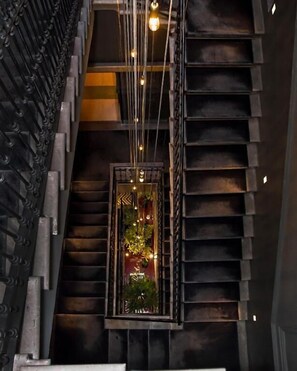 Interior detail - Roma Luxus Hotel (Rome)