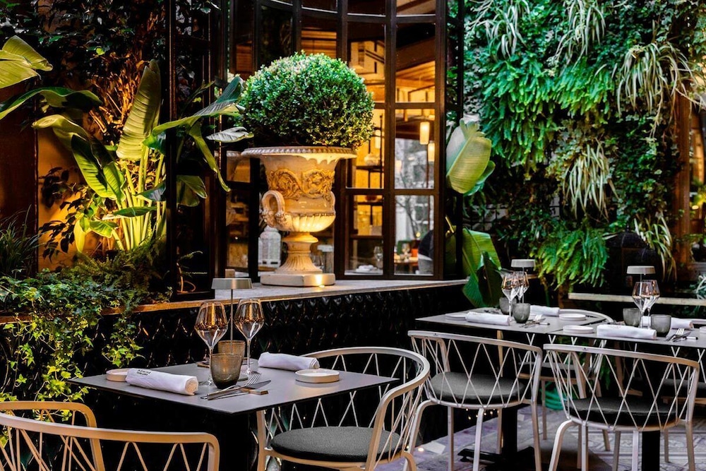 Roma Luxus Hotel by null