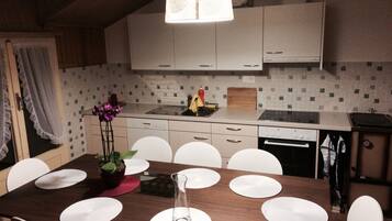 Chalet | In-room dining