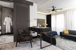 Junior Studio Suite, 1 King Bed, Balcony, City View | Living area | 40-inch LED TV with satellite channels, TV, Netflix - Nabu Hotel (Istanbul)