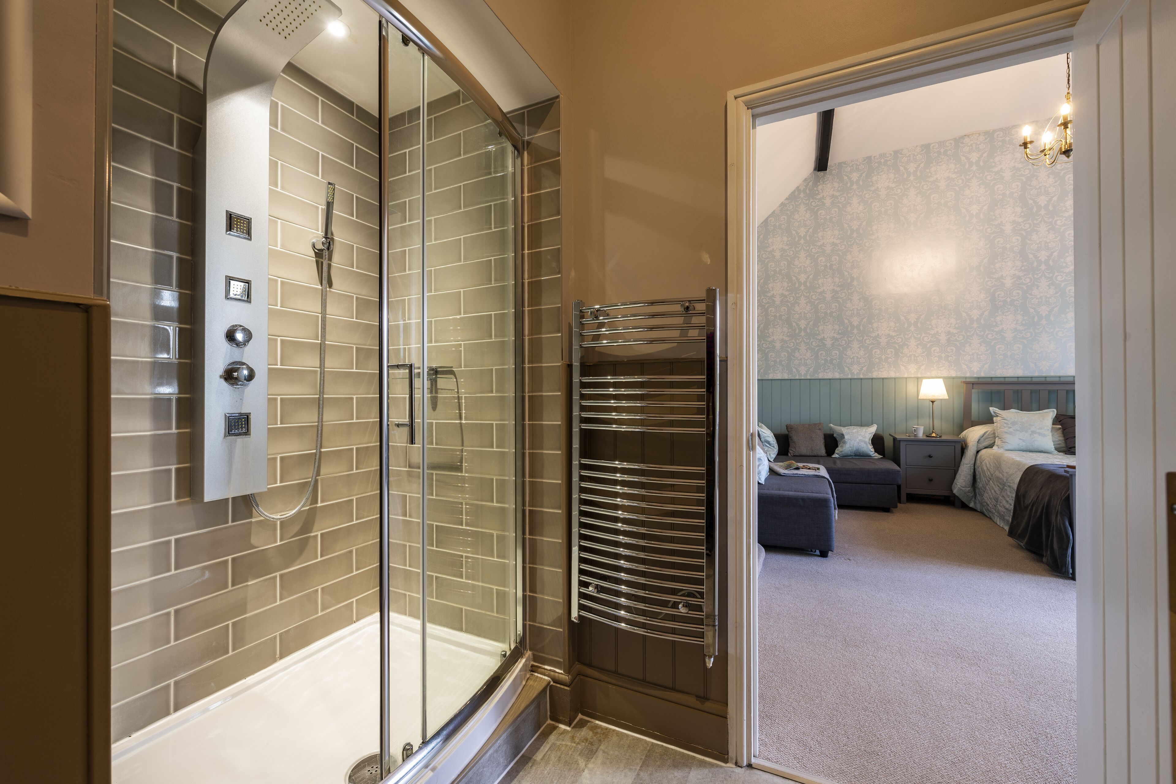 executive double or twin room (room 9 1st floor) | bathroom | shower, hair dryer, towels, soap