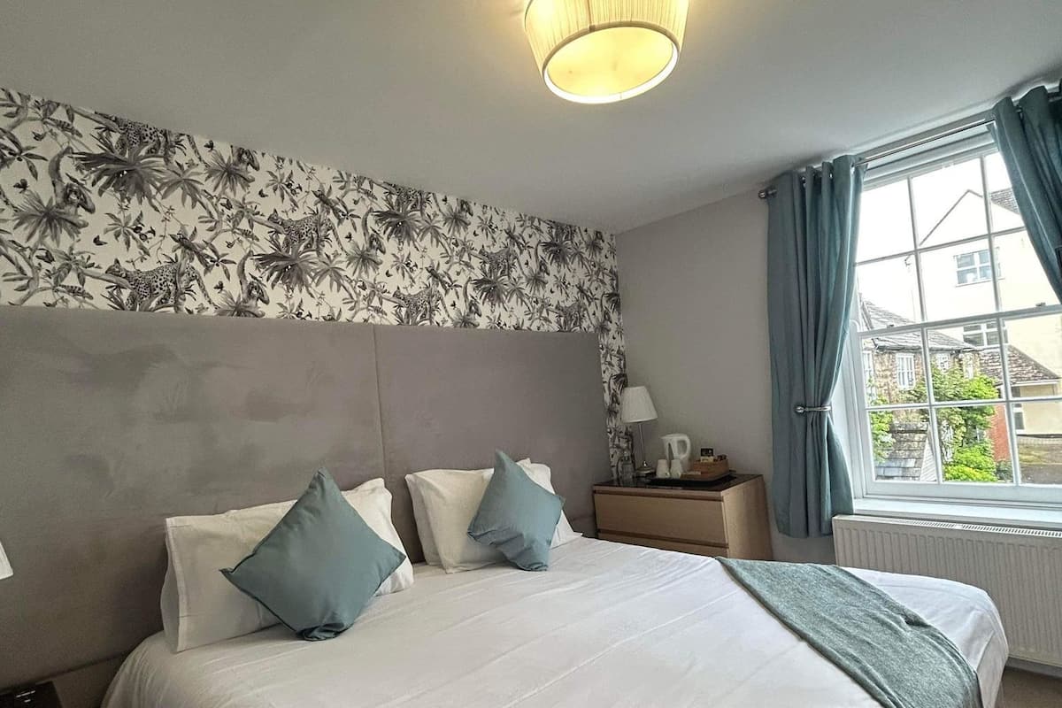 Standard Double Room (Room 6 1st Floor) | Individually decorated, individually furnished, iron/ironing board