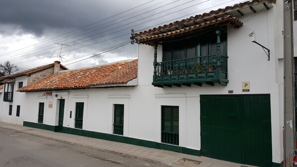 Front of property - Hotel La Posada (Paipa)