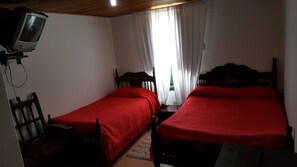 Superior Double Room | Desk, laptop workspace, free WiFi, bed sheets - Hotel La Posada (Paipa)