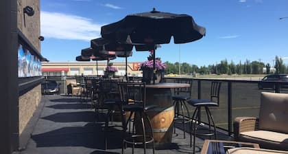 Coaldale Inn
