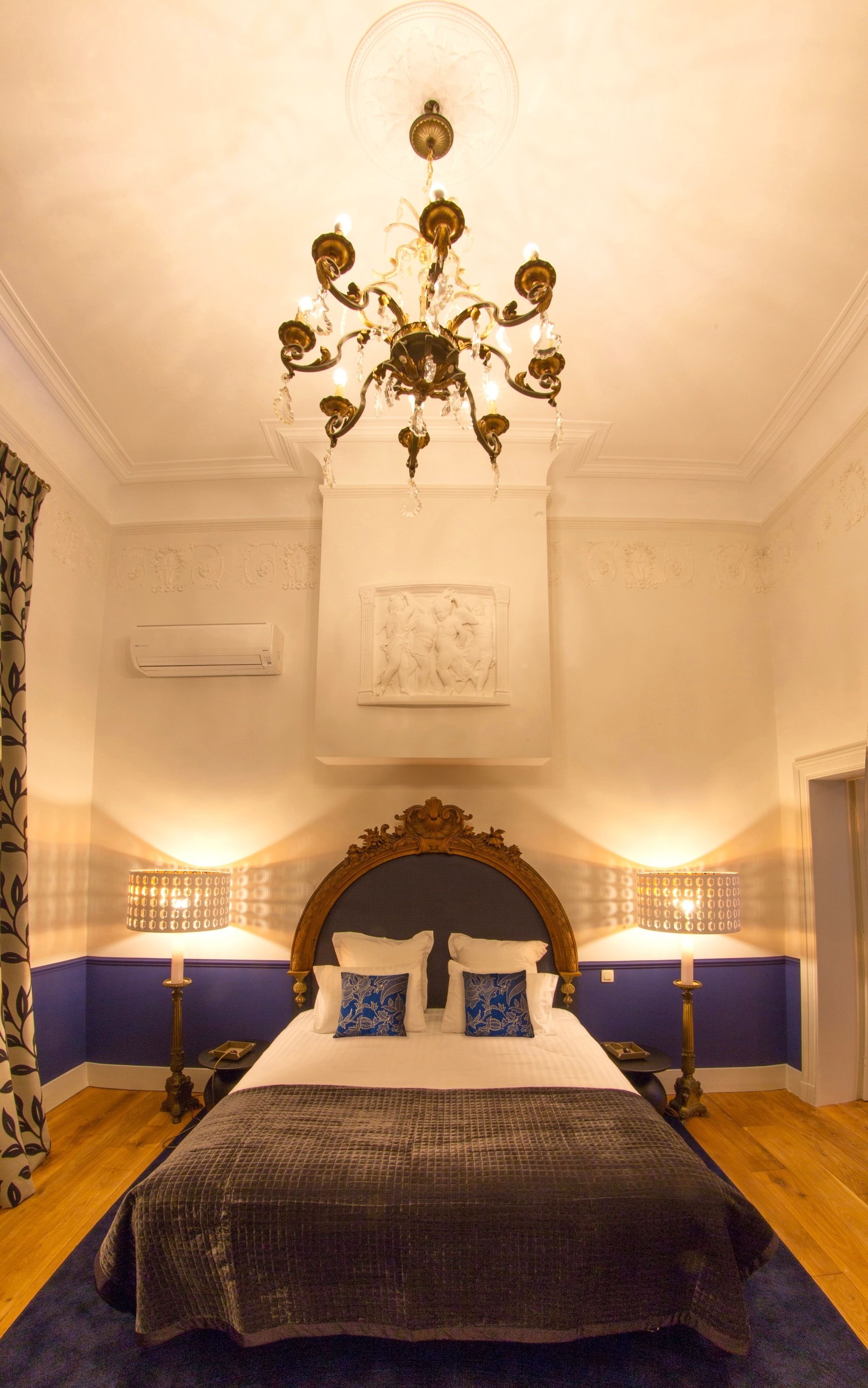 Foto - Louise sur Cour