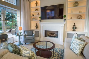 Family Villa, 6 Bedrooms, Golf View, Garden Area | Living area