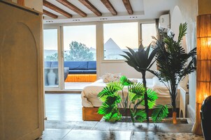 Royal Suite - Pyramids view | 1 svefnherbergi, ókeypis drykkir á míníbar, öryggishólf í herbergi