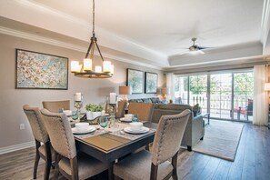 Family Condo, 3 Bedrooms, Golf View, Garden Area | In-room dining - Condo Cabana Joia 3 Bedroom Reunion (Kissimmee)