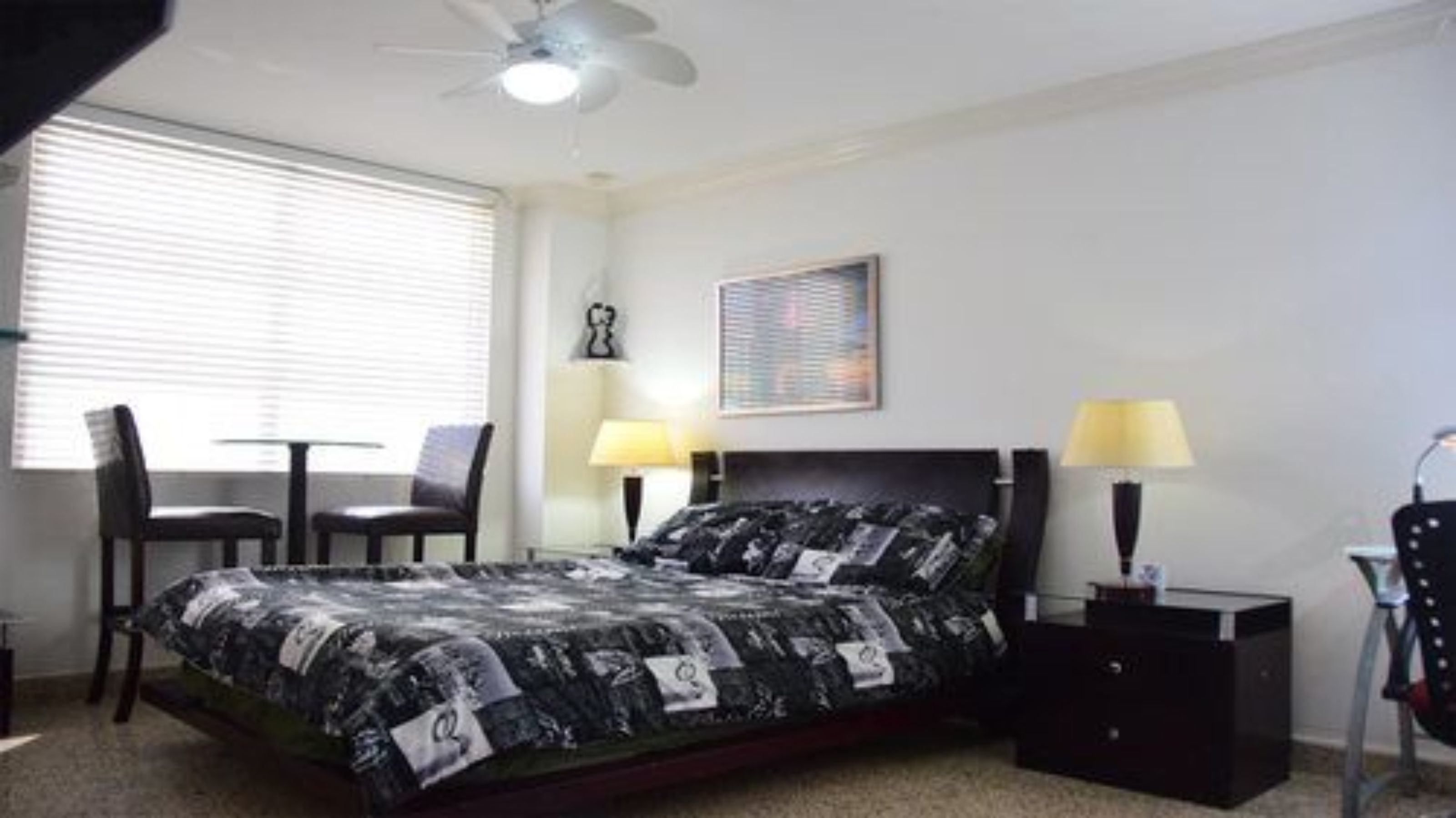Room, Private Bathroom (2B/2B Efficiency/Studio Unit! Kitch)