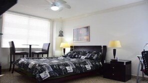 Room, Private Bathroom (2B/2B Efficiency/Studio Unit! Kitch)