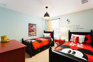 Family Villa, 6 Bedrooms, Non Smoking, Garden Area | Children’s theme room - Villa Oasis Sunset 6 Bedroom Reunion (Davenport)