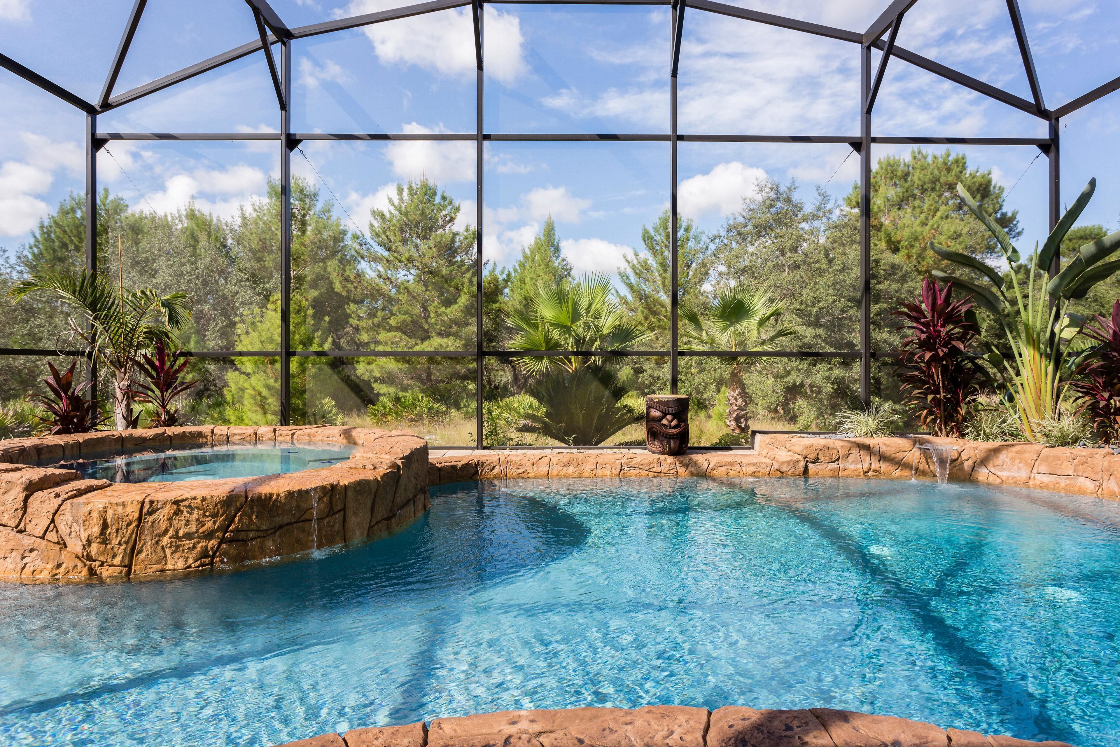 Családi villa, 4 hálószobával, nemdohányzó, kerti | Kültéri medence | Beltéri medence, szabadtéri medence