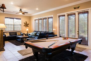 Family Villa, 4 Bedrooms, Non Smoking, Garden Area | Billiards