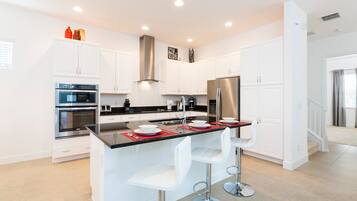 Family Villa, 5 Bedrooms, Non Smoking, Garden Area | Private kitchen | Fridge, microwave, coffee/tea maker