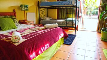 Kamar Keluarga (Family Room) | Wi-Fi gratis