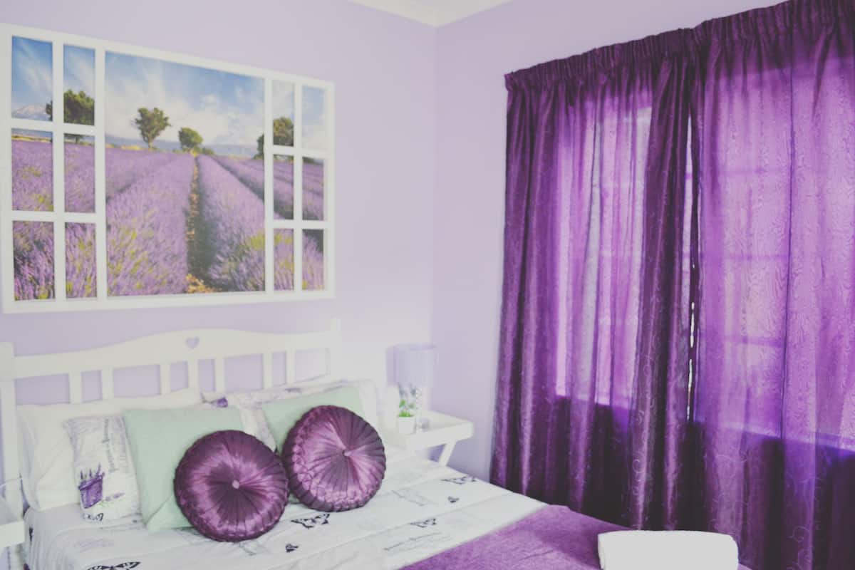 Chambre Double, salle de bains attenante | Wi-Fi gratuit