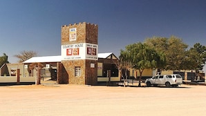 Front of property - Grunau Country Hotel (Grunau)