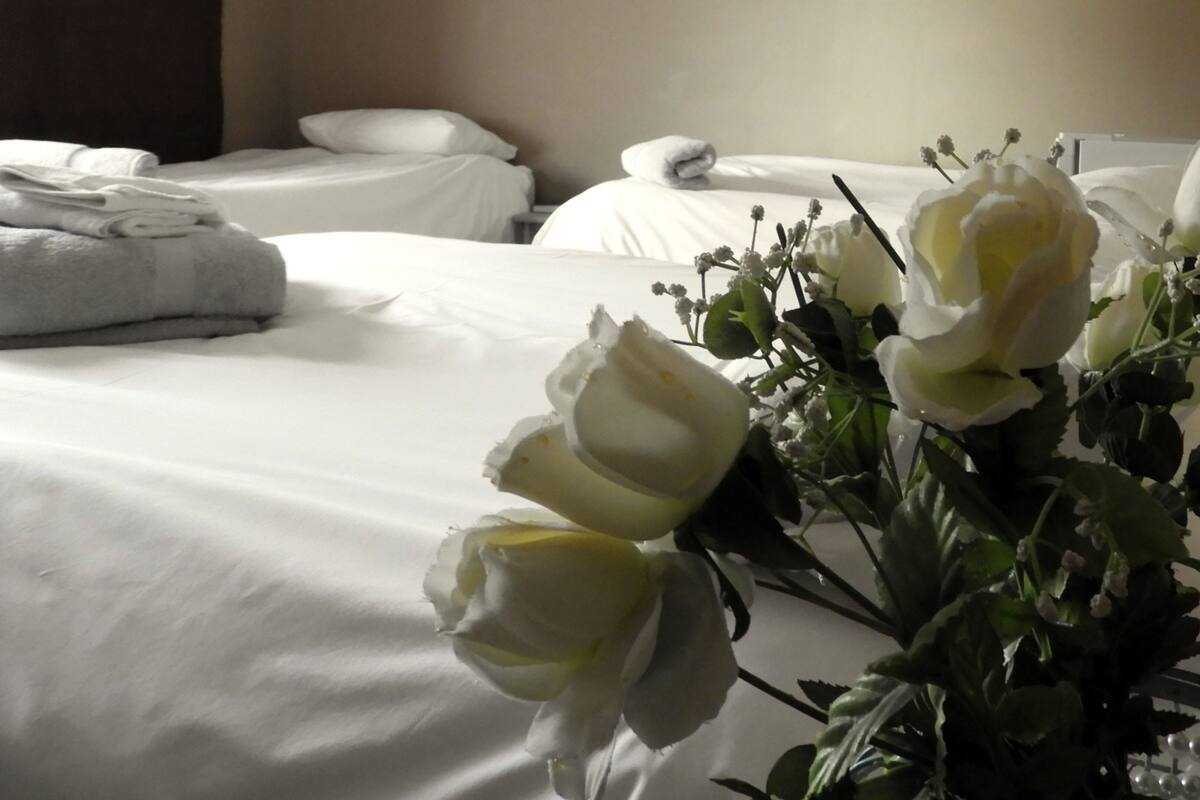 Family Room, 1 Bedroom (4 Bed Family Room) | Egyptian cotton sheets, premium bedding, down duvets, memory-foam beds