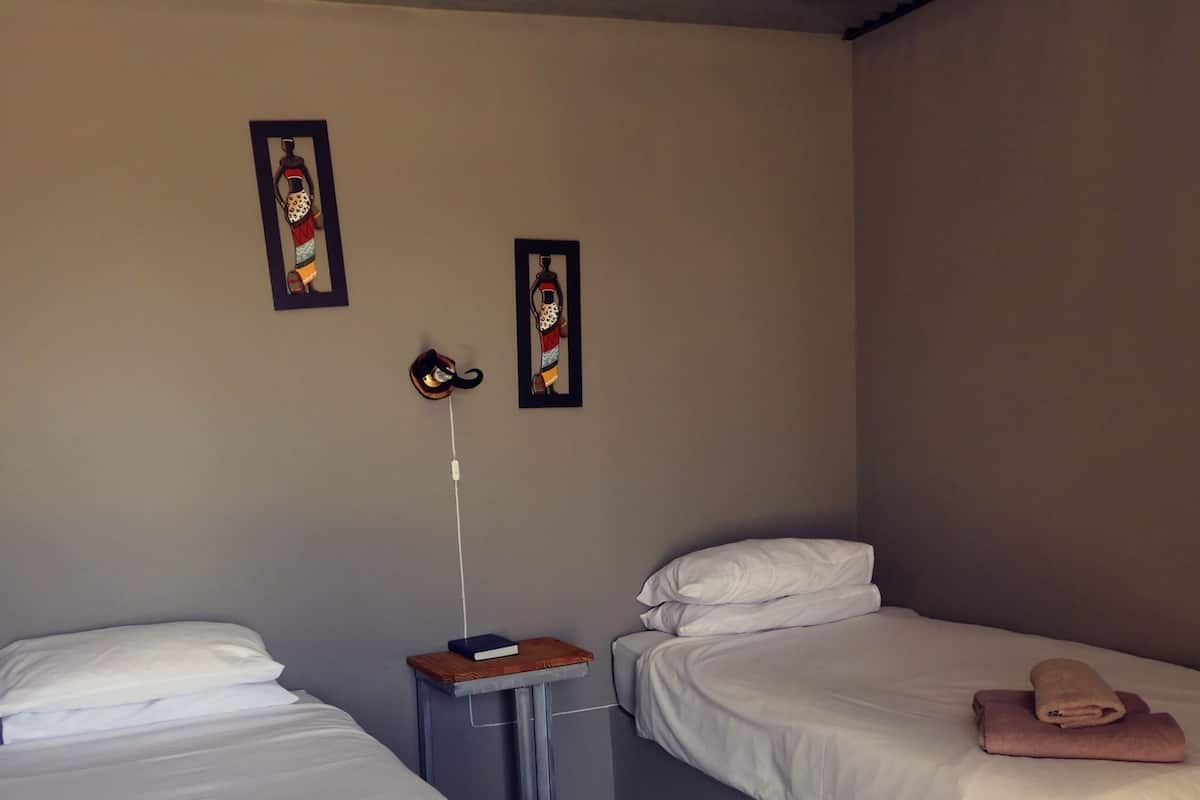Economy Room, 1 Bedroom (Budget Twin Room) | Egyptian cotton sheets, premium bedding, down duvets, memory-foam beds