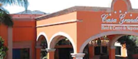 Fachada da propriedade