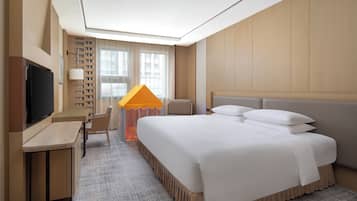 Grand Premier Guest Room, l Oversized King Bed, Kid Friendly Tent | Minibar, in-room safe, desk, laptop workspace