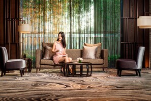 Lobby - Courtyard by Marriott Shanghai International Tourism and Resorts Zone (Shanghai)