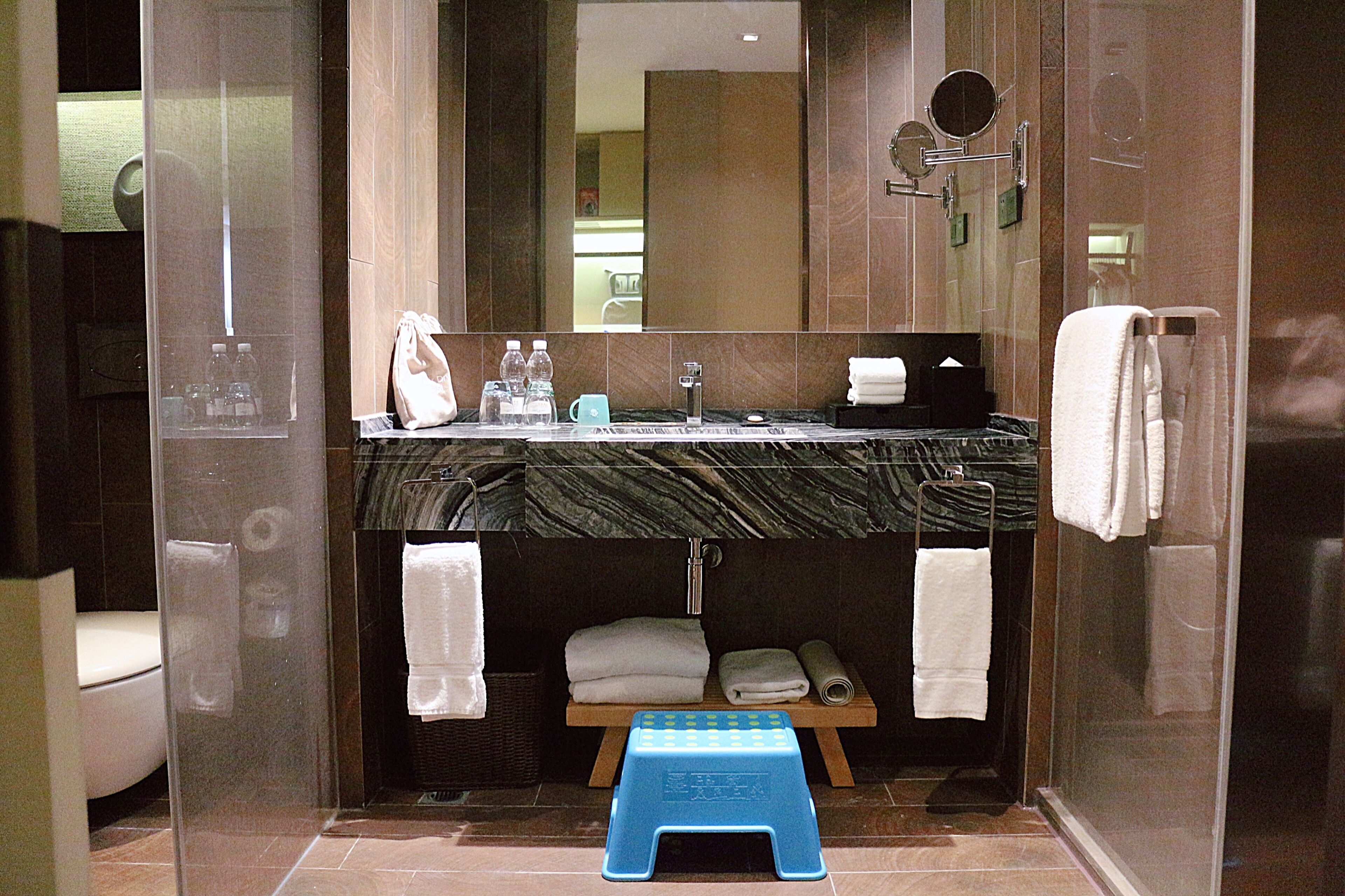 Free toiletries, hair dryer, bathrobes, slippers