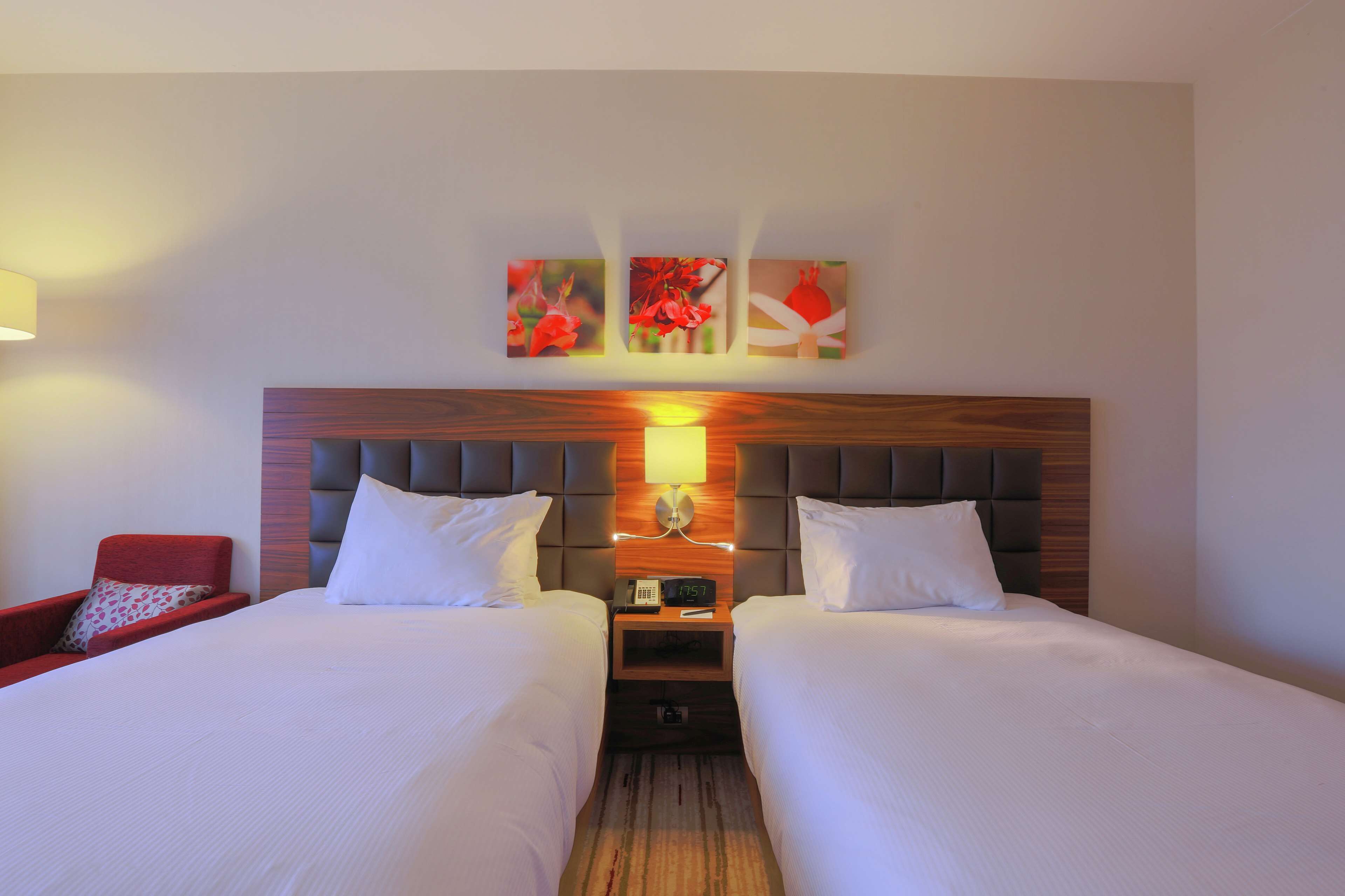 twin room, 2 single beds | minibar, in-room safe, desk, soundproofing