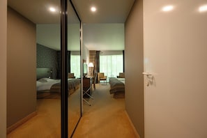 Deluxe Double Room, River View