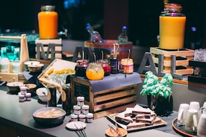 Dagelijks ontbijtbuffet (toeslag)