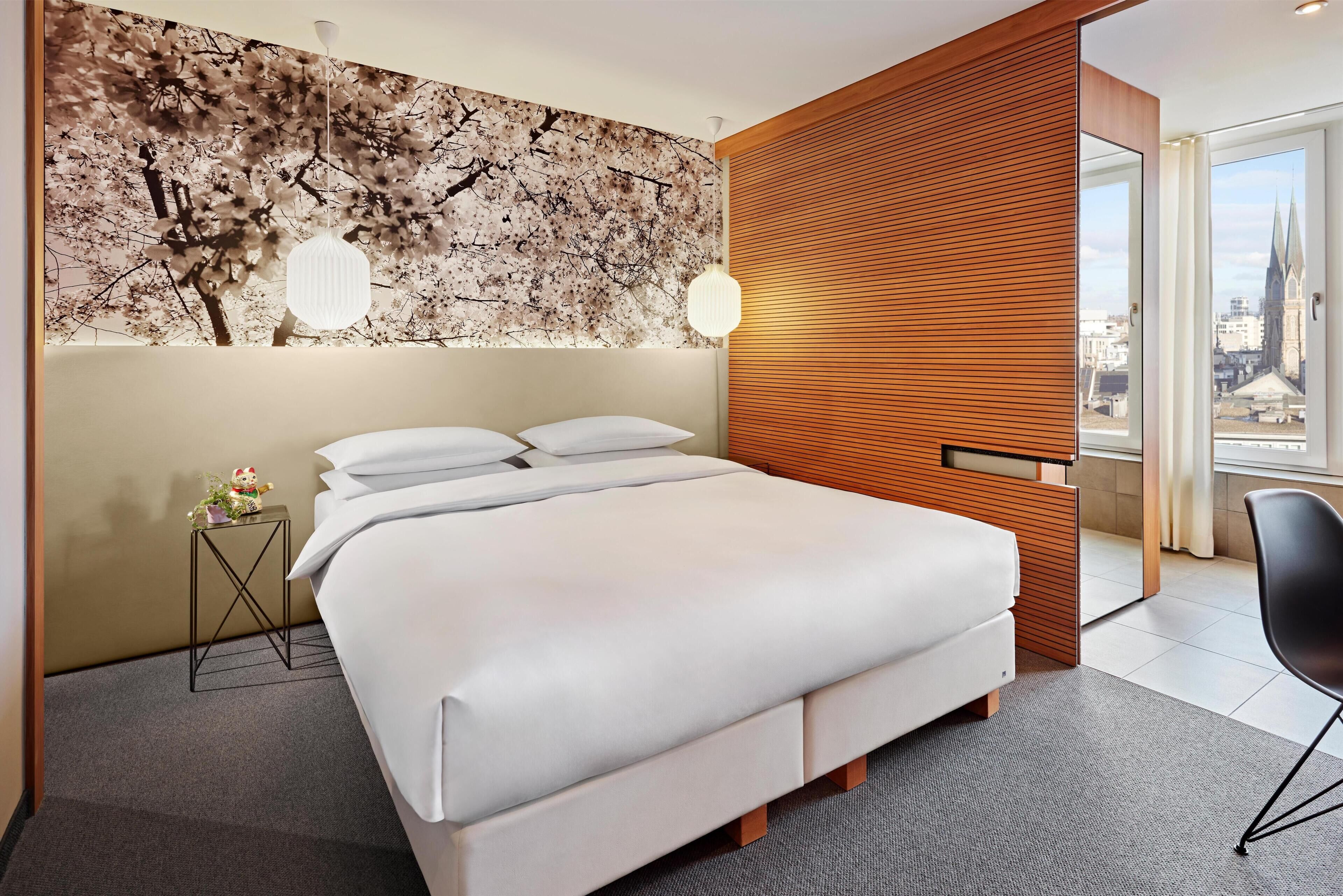 Room, 1 King Bed, City View