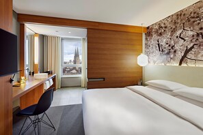 Room, 1 King Bed, City View - Me and All Hotel Dusseldorf, by Hyatt (Düsseldorf)