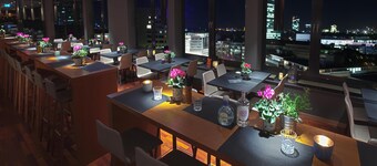 Me and All Hotel Dusseldorf, by Hyatt