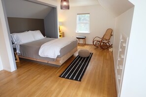 Design Suite, 1 Katil Ratu (Queen), Private Bathroom | 1 bilik tidur, peralatan tempat tidur premium, gebar bulu kapas 