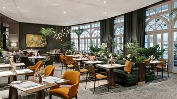 2 Restaurants, FrĂŒhstĂŒck