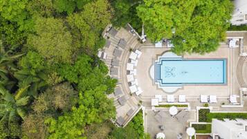 Indoor pool, outdoor pool, pool loungers