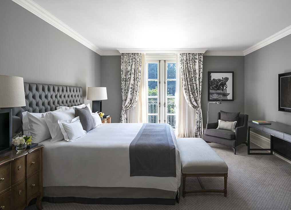 suite (prestige) | premium bedding, minibar, in-room safe, desk