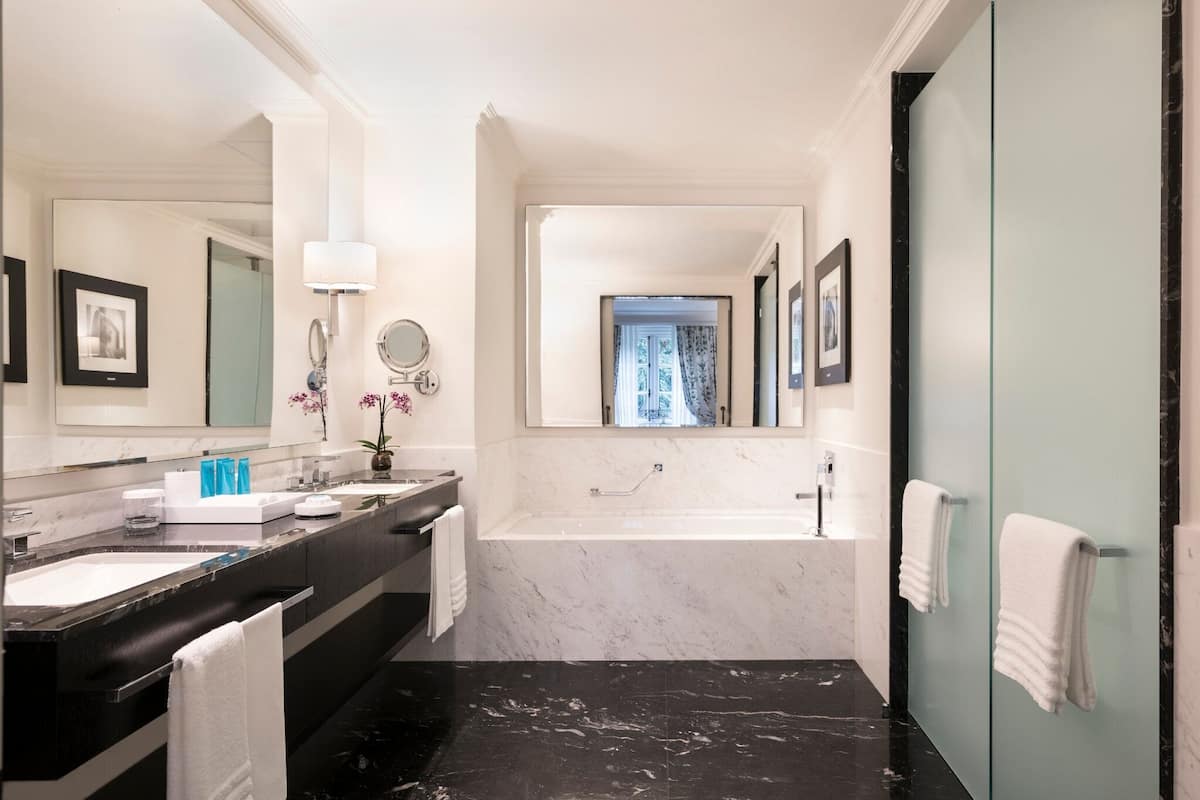 Chambre, terrasse (Prestige) | Équipement de l’hébergement