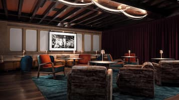 2 bars/lounges, cocktail bar