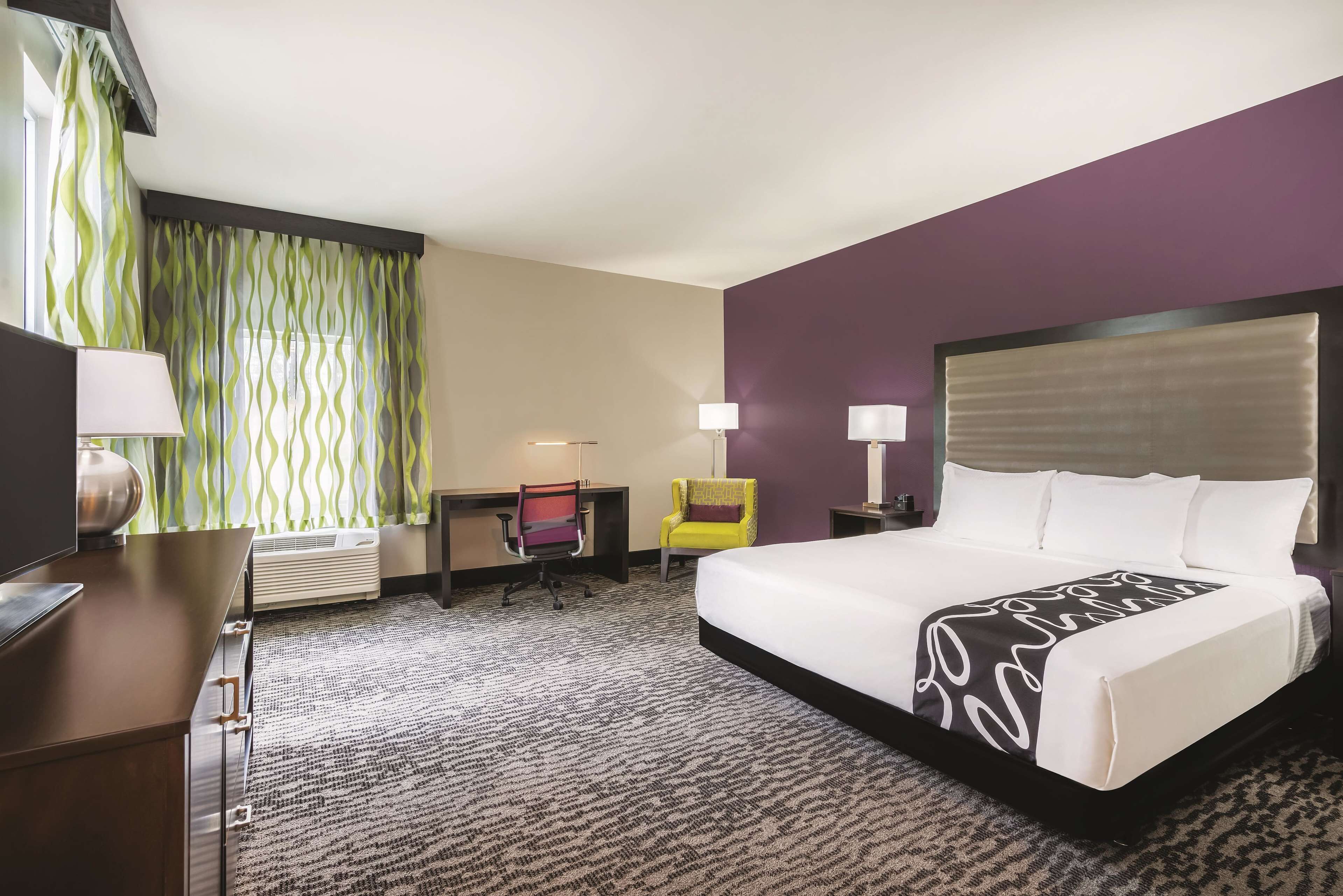 room, 1 king bed, accessible, non smoking (mobility accessible) | desk, blackout curtains, iron/ironing board, free cots/infant beds