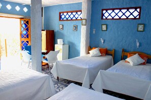 Quadruple Room (4 twin beds)