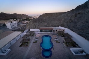Indoor pool, outdoor pool - Riyam Hotel Muscat (Muscat)