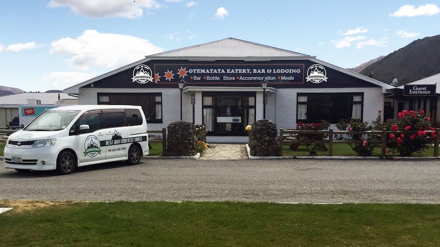 Otematata's Best Dam Pub