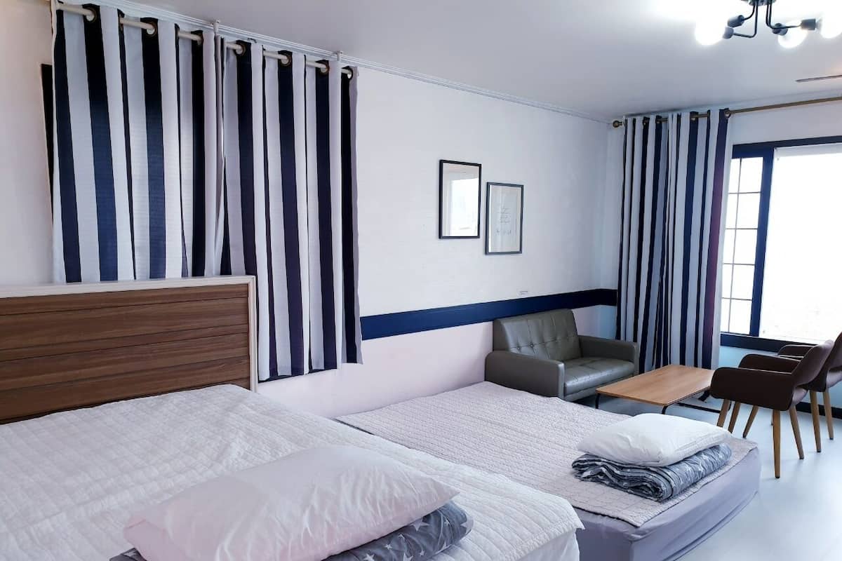 Standard Double Room (15PY )