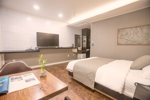 Double Room | Coffee and/or coffee maker