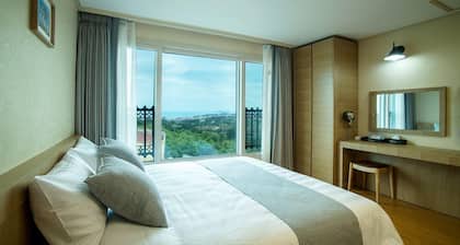 Haerian Hotel